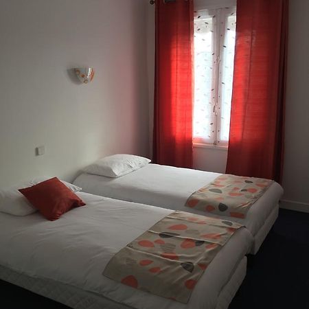 Hotel Bistrot De La Place Royan Esterno foto