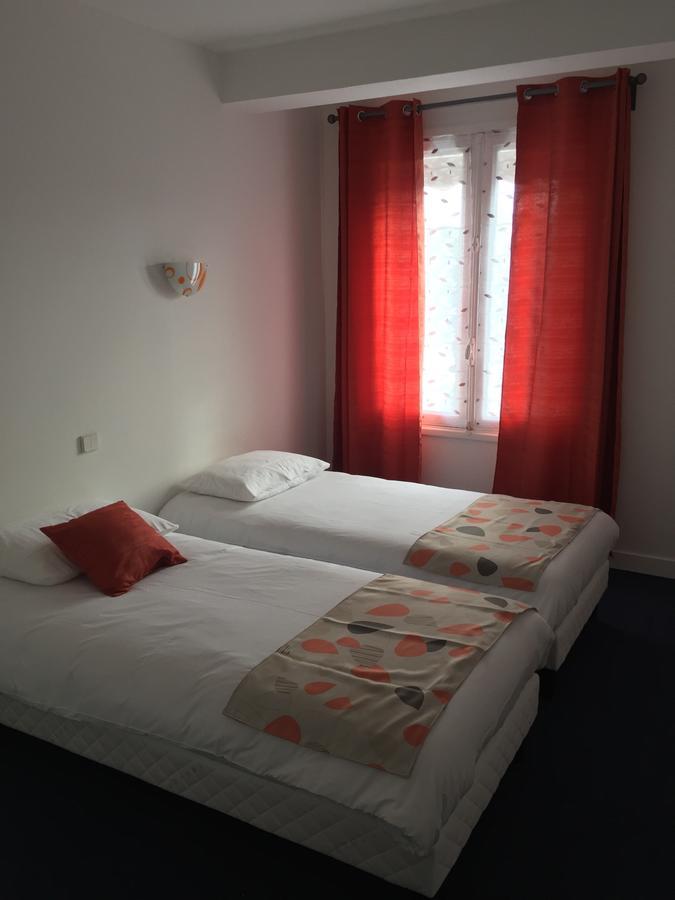 Hotel Bistrot De La Place Royan Esterno foto